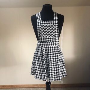 Cute Houndstooth Overall Jumper Dress - Forever 21